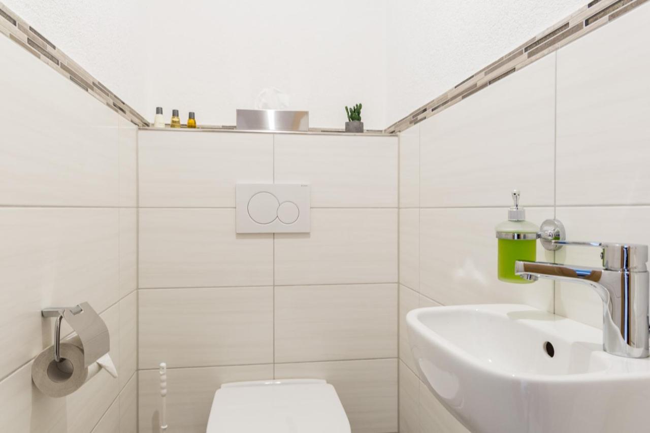Apartment Eastside Mit 3 Zimmern Fur Bis Zu 5 Personen Mit Balkon Friedrichshafen Extérieur photo