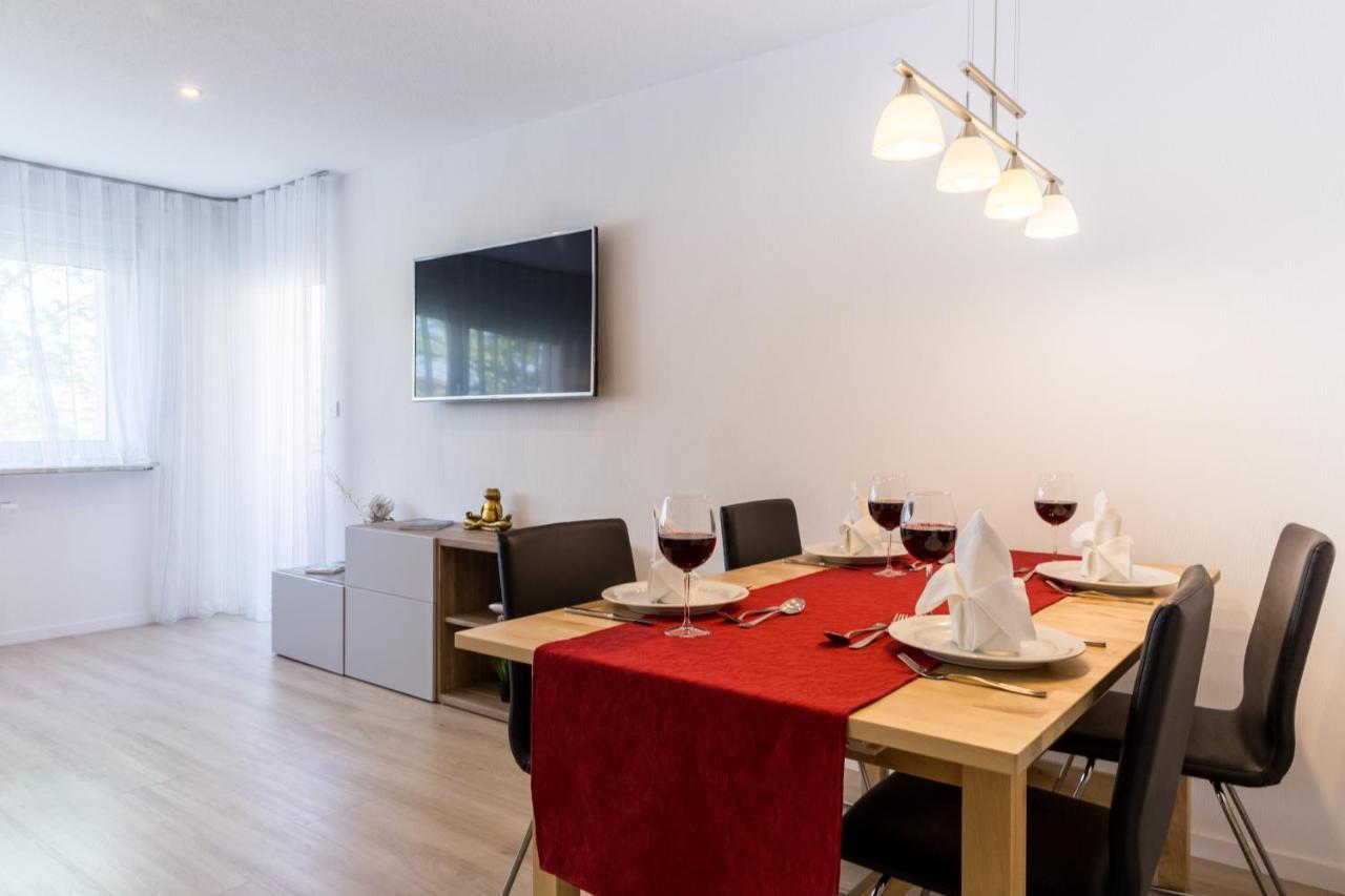 Apartment Eastside Mit 3 Zimmern Fur Bis Zu 5 Personen Mit Balkon Friedrichshafen Extérieur photo