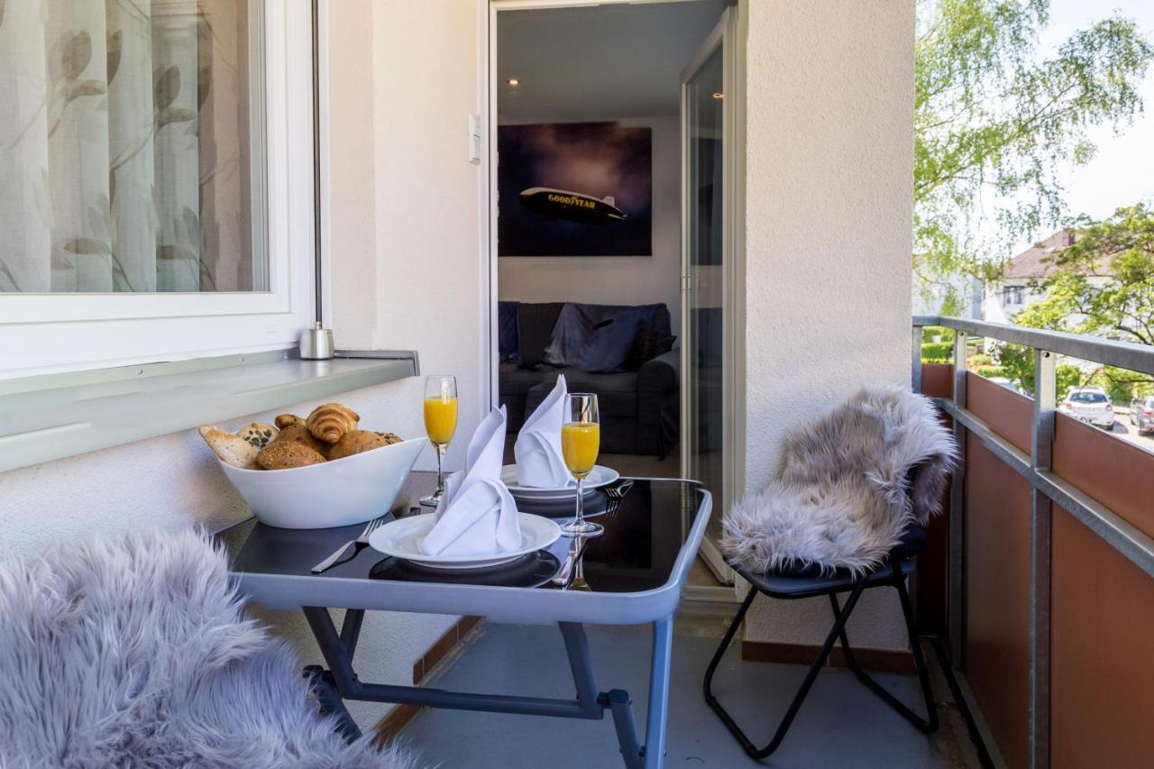 Apartment Eastside Mit 3 Zimmern Fur Bis Zu 5 Personen Mit Balkon Friedrichshafen Extérieur photo